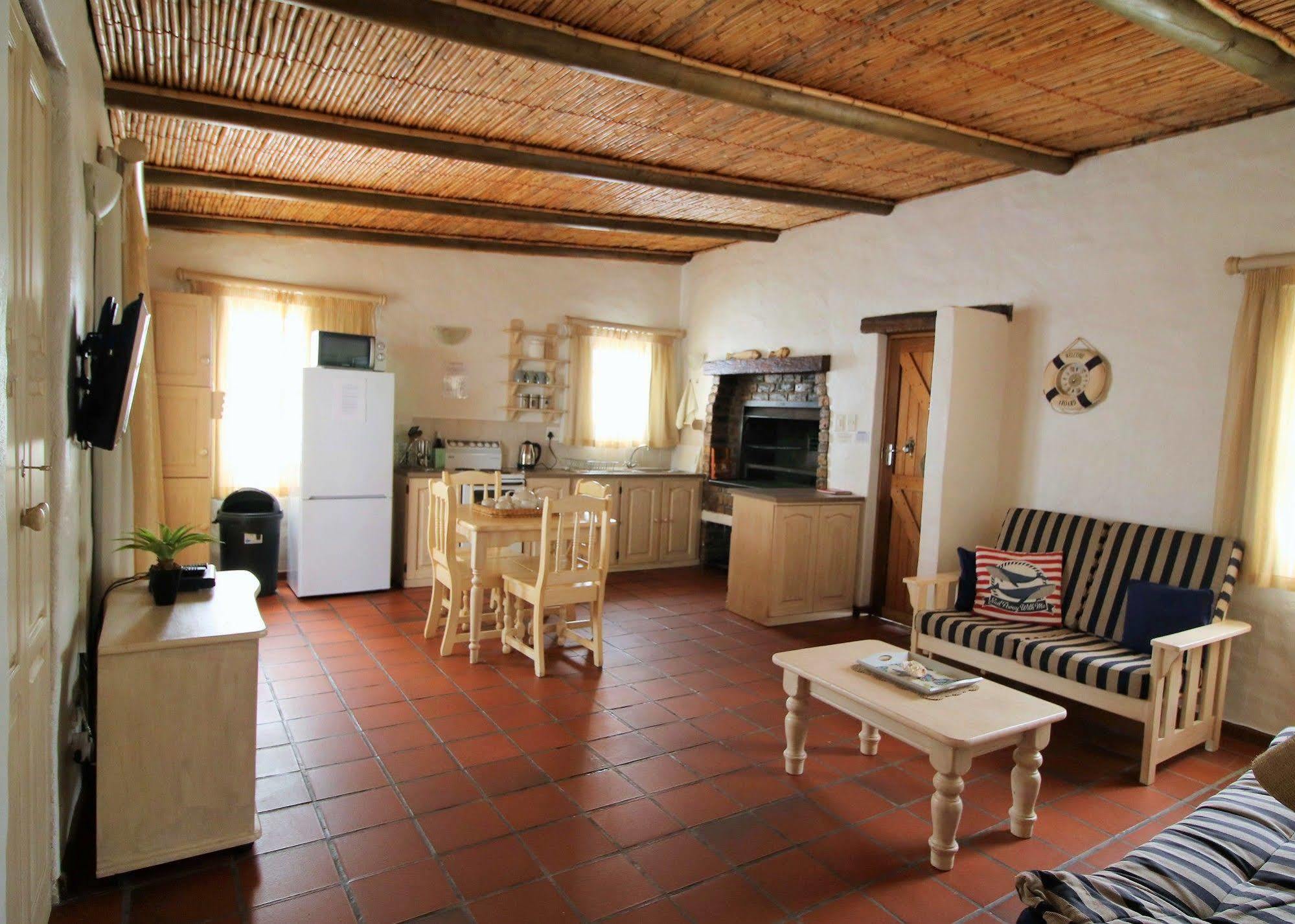 Baywatch Guest House Paternoster Buitenkant foto